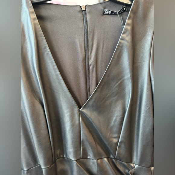 ZARA Faux Leather long sleeve mini dress with ruffle in black NWT, Size medium🖤 - Picture 5 of 9